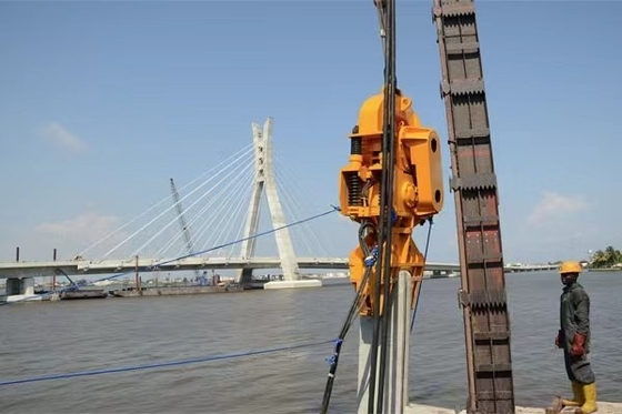 ماشین آلات ساختمانی Vibro Hammer Excavator هیدرولیک راننده استیل الکتریکی Vibro Hammer
